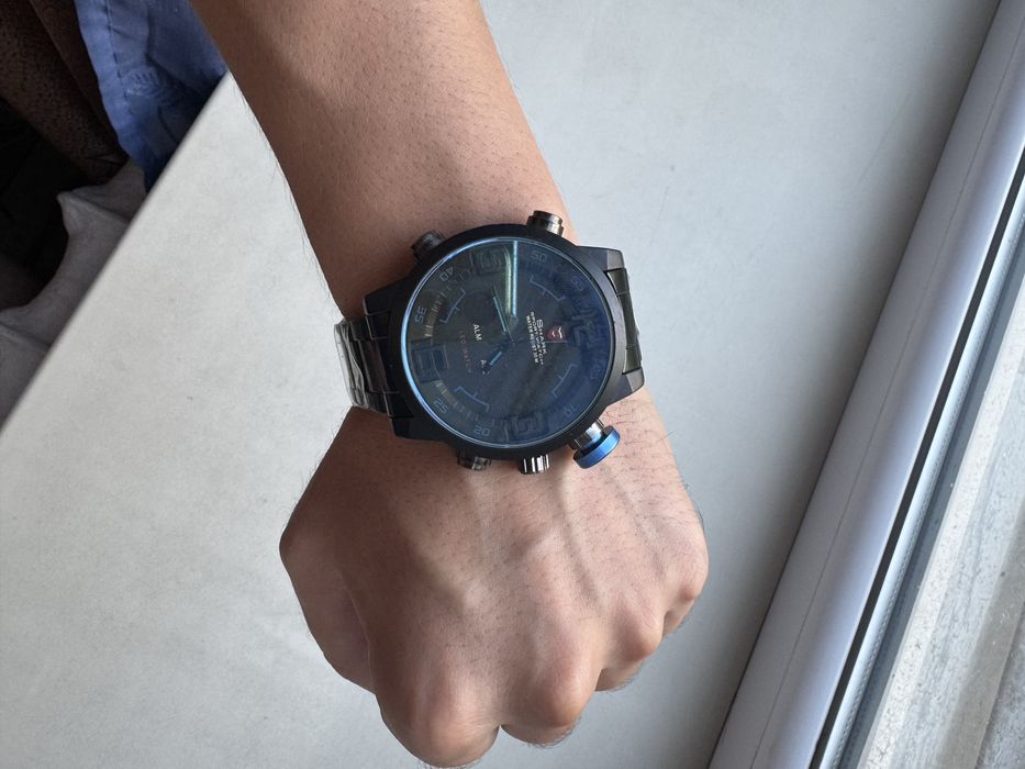 Часы Shark sport Watch новые