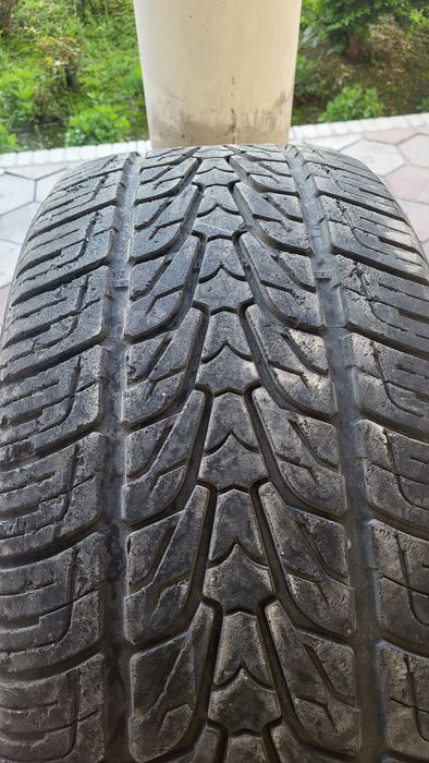 Шина Roadstone 285/50R20