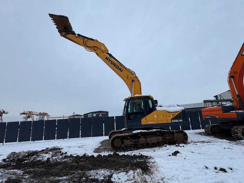 Гусеничный экскаватор HYUNDAI 225L