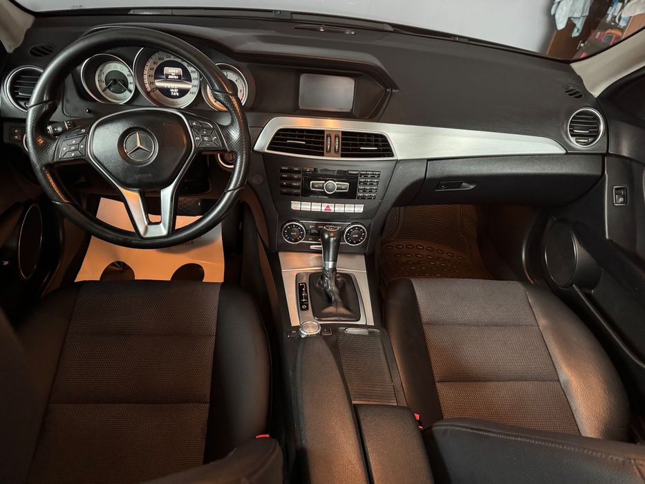 Mercedes-Benz C Mercedes-Benz, C, 2012, stare buna