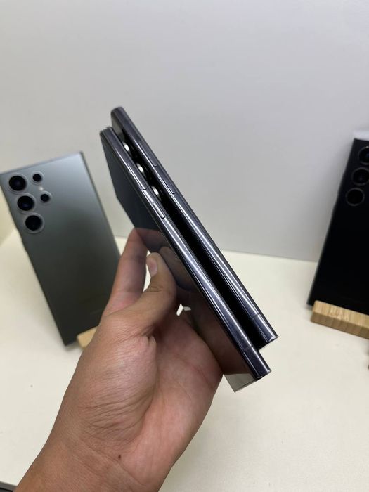 Samsung galaxy s23 ultra 5G 12/256gb holati harxil