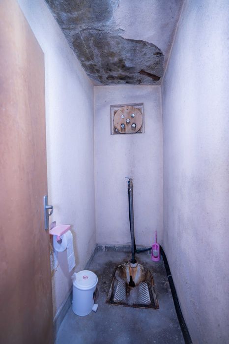 Дава се под наем Промишлена сграда в с. Войводиново, Област Пловдив - 350 кв.м за 698.19 € - Снимка #17