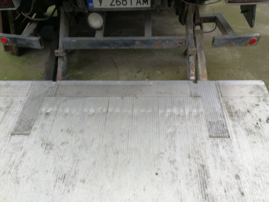 Продавам падащ борд от Мерцедес