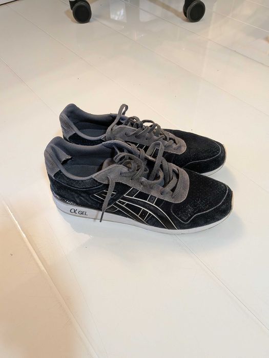 Adidasi Asics piele intoarsa cu Gel