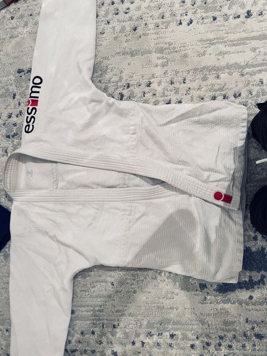 Кимано адидас,Ессимо