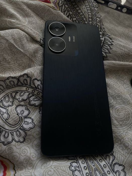 Продам телефон realme