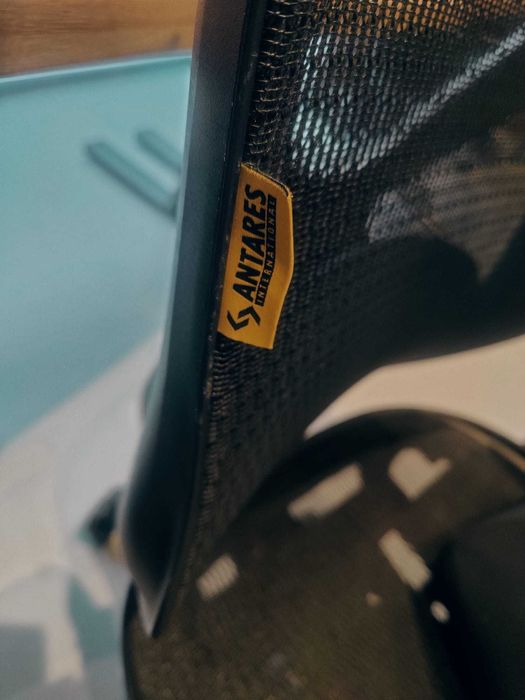 Scaun de birou ANTARES - ergonomic AERO PRO flexibil si rezistent