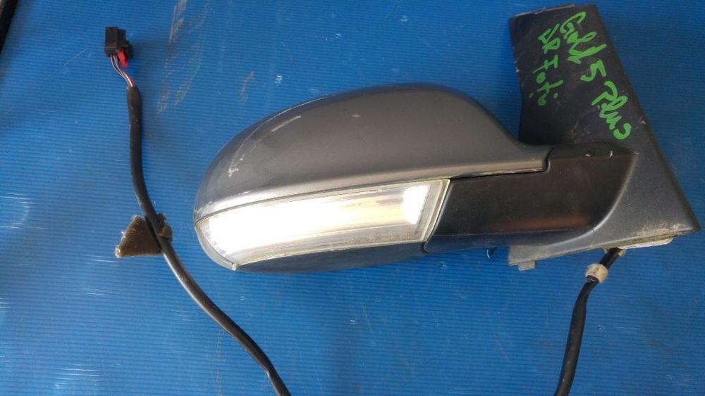 oglinda dreapta vw golf 5 plus e1010836 6 fire cu defect-semnalizarea sparta