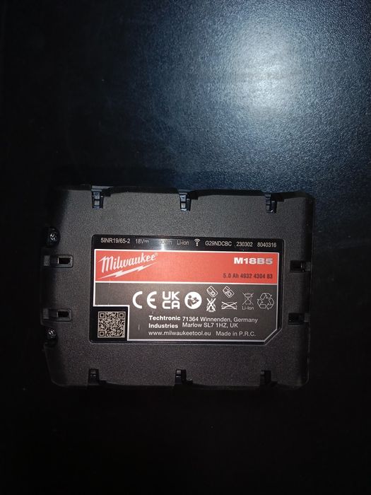 аккумулятор Milwaukee M18 REDLITHIUM