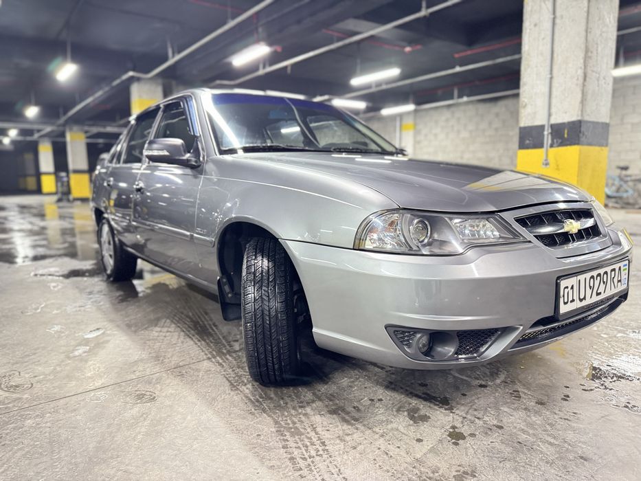 Nexia 2, 1.6 мотор (донс)  кондиционер, мокрый асфальт