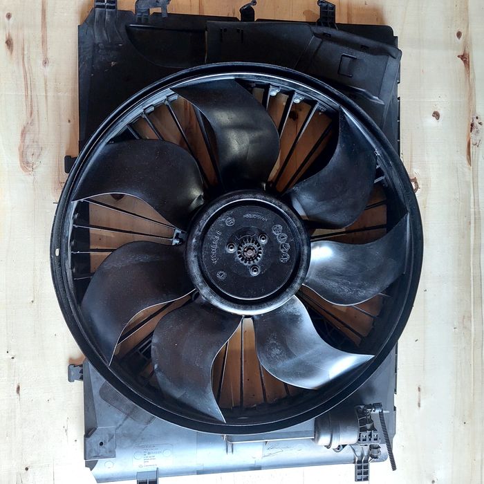 Охладителна перка за Мерцедес Е класа, Ц класа