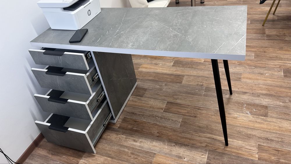 Продам офисный стол