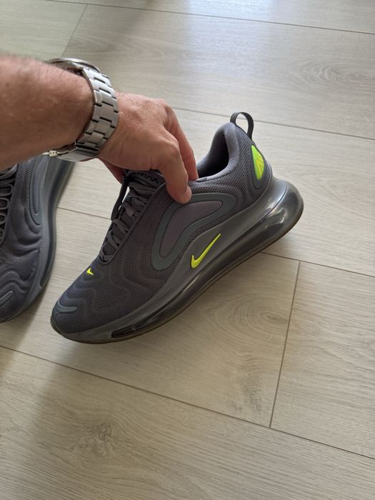 Vand Adidasi Nike Air Max 720