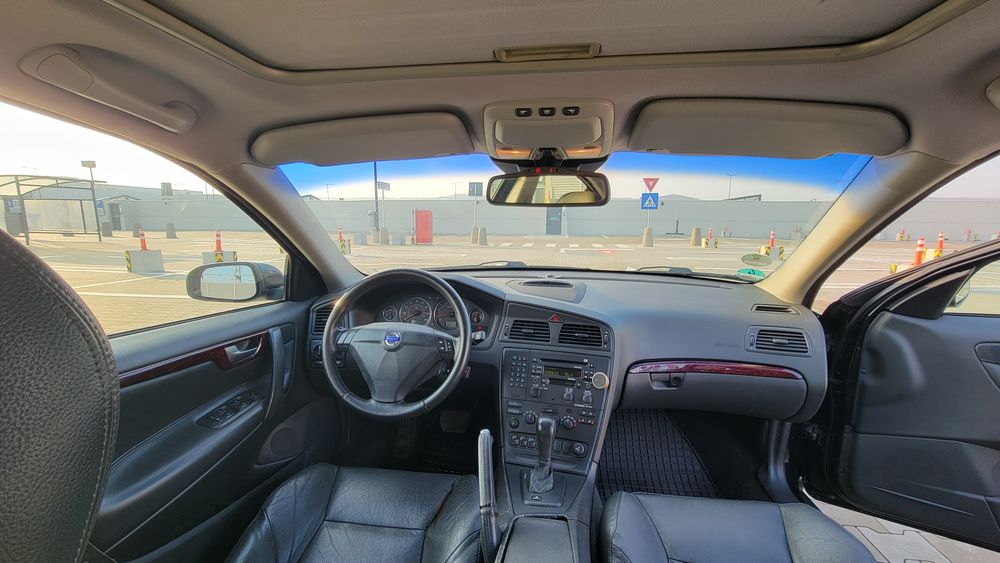 Volvo S60 2003 2.3 benzina automat   xenon, servotronic, trapa, geamuri duble, piele webasto