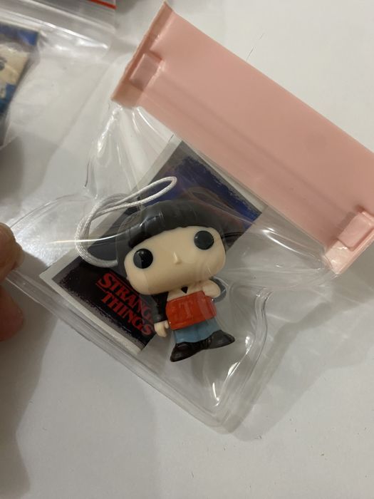 Киндер Очень странные дела   stranger things