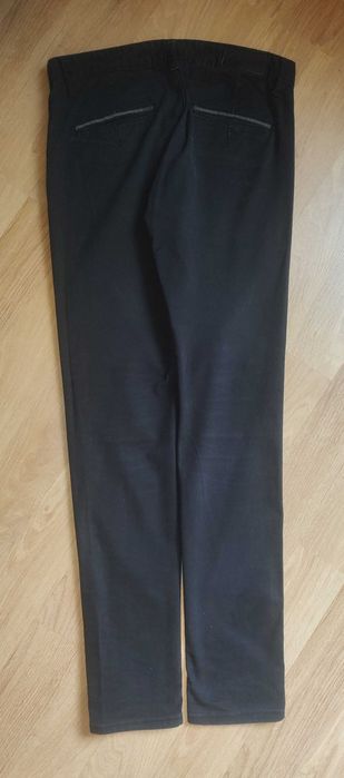 Blugi Fit pentru adolescenți