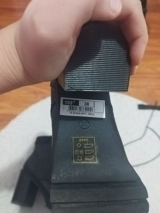 Vand Ghete dama ERAM marime 38 Urgent!!