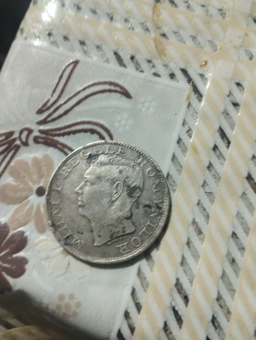 Monedă de 500lei din 1944cu regele Mihai l