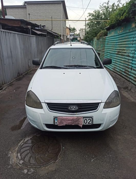 Продам машину Priora