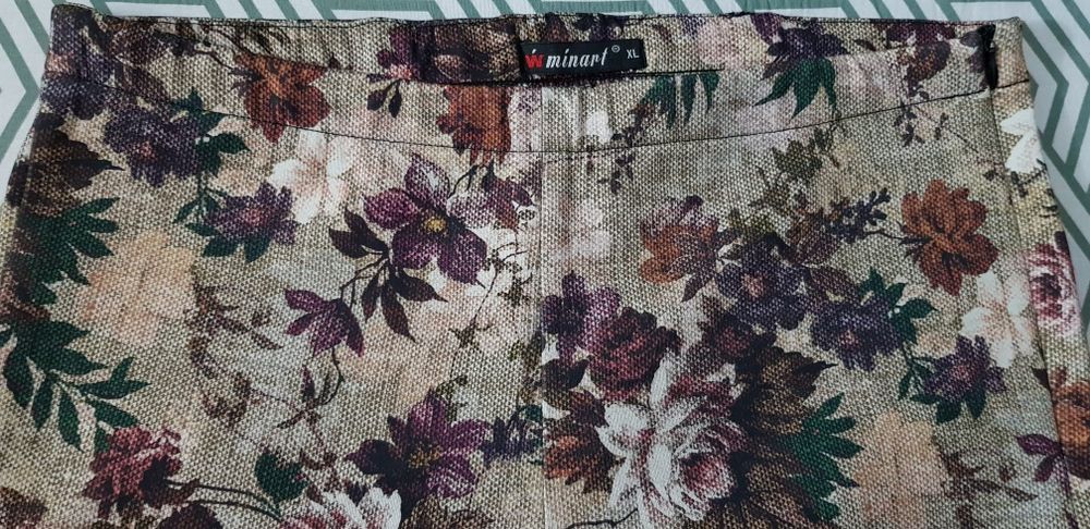 Pantaloni print floral