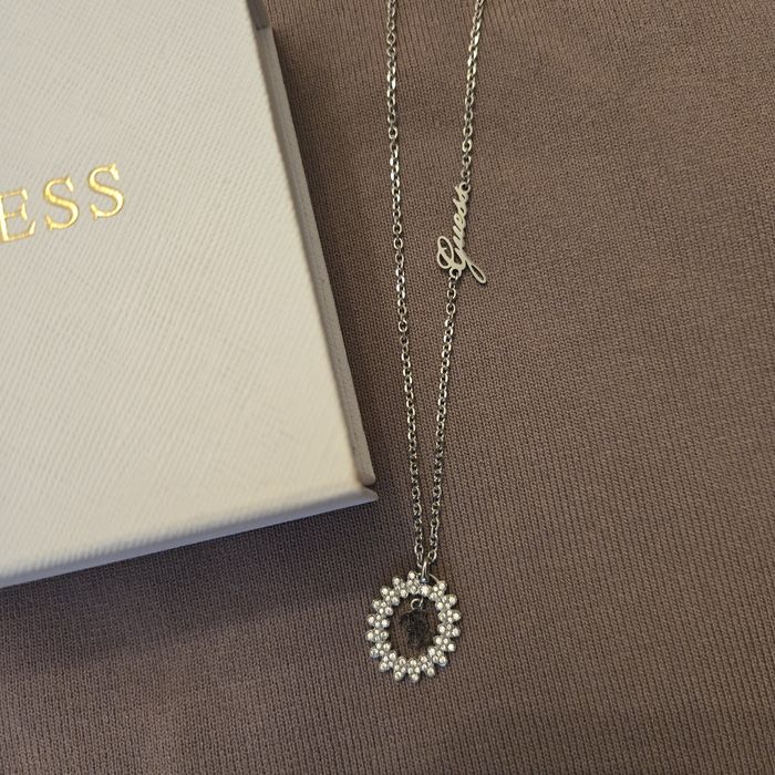 Guess колие  Guess