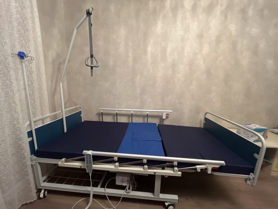 Медицинская кровать