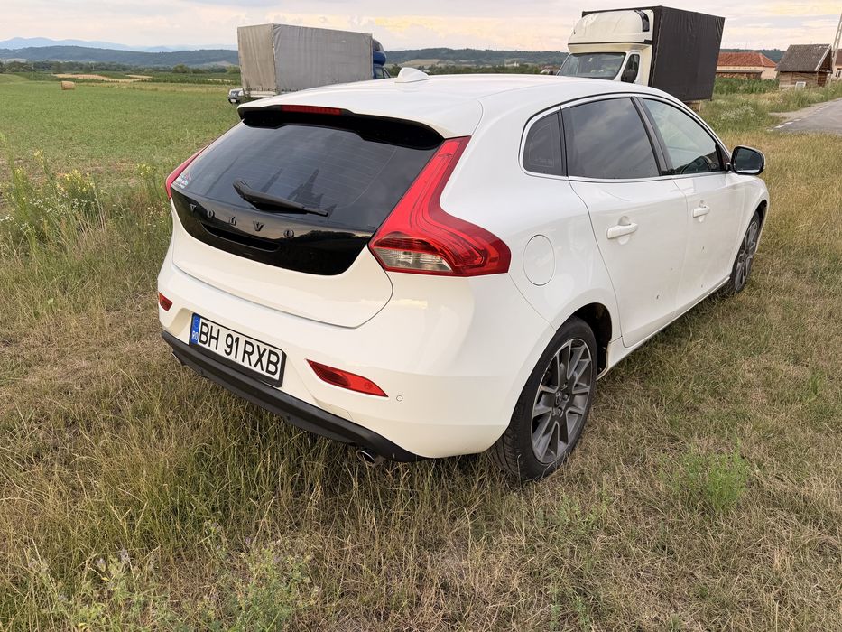 Volvo V40 2.0 d , R-design, 190cp , euro6
