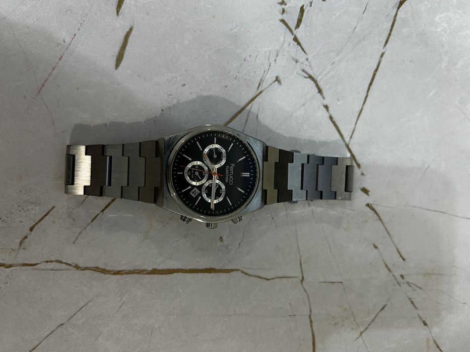 Часы Ferrucci Function — металлический браслет, классный вид