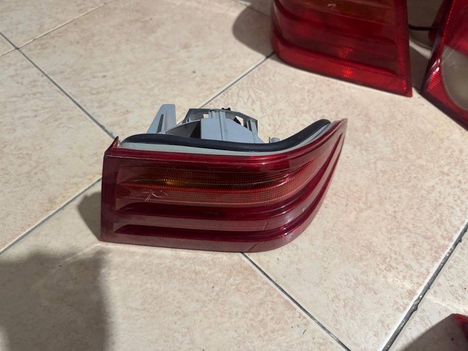 Мерседес 210 лупарик задний стоп