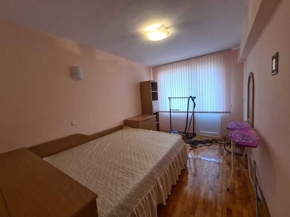 Продава се Тристаен апартамент в Хасково, Дружба 1 - 91 кв.м за 1154 €/кв.м - Снимка #4