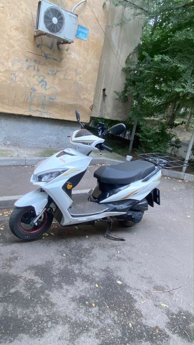 Продам мопед М10 срочно