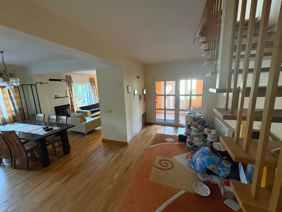 Vand casa unicat -str. 1 Mai