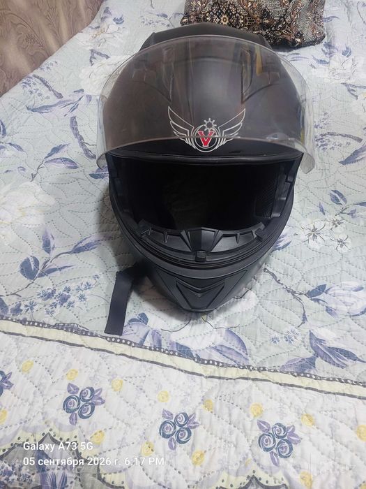 Продам шлем чернова цвета