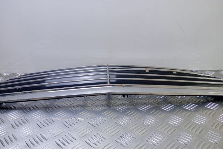 Grila capota  A2208800583 Mercedes-Benz S-Class W220 (facelift)