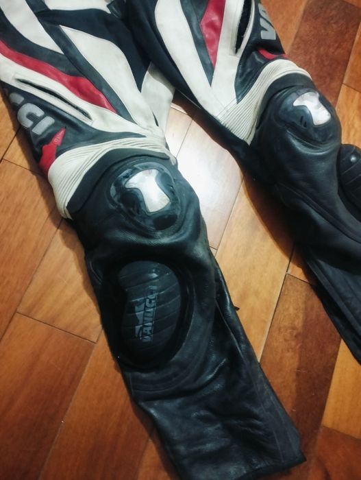 Мотокомбинезон, мотоэкипировка