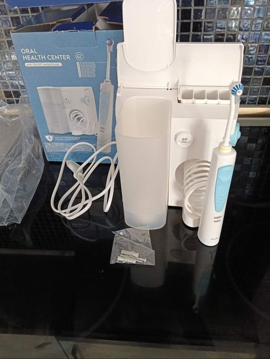 Зъбен душ Oral b