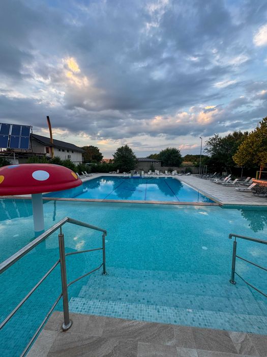 Locație ideală la Corbu pentru team-building, tabere și evenimente – piscină, 43 camere