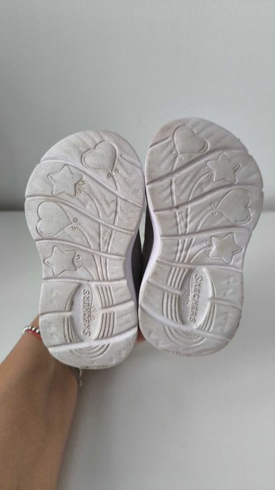 Adidași Skechers 22