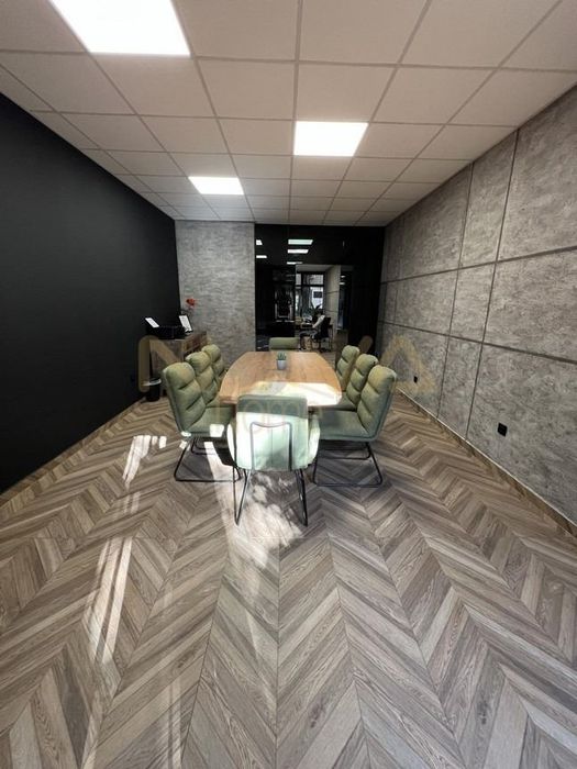 Продава се Офис в Варна, Конфуто - 151 кв.м за 1338 €/кв.м - Снимка #9