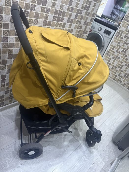 Продаю коляску прогулочную