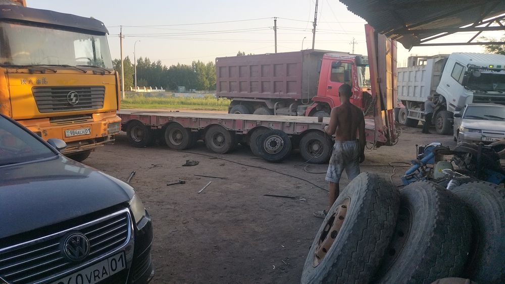 Грузовой шиномонтаж и Сто