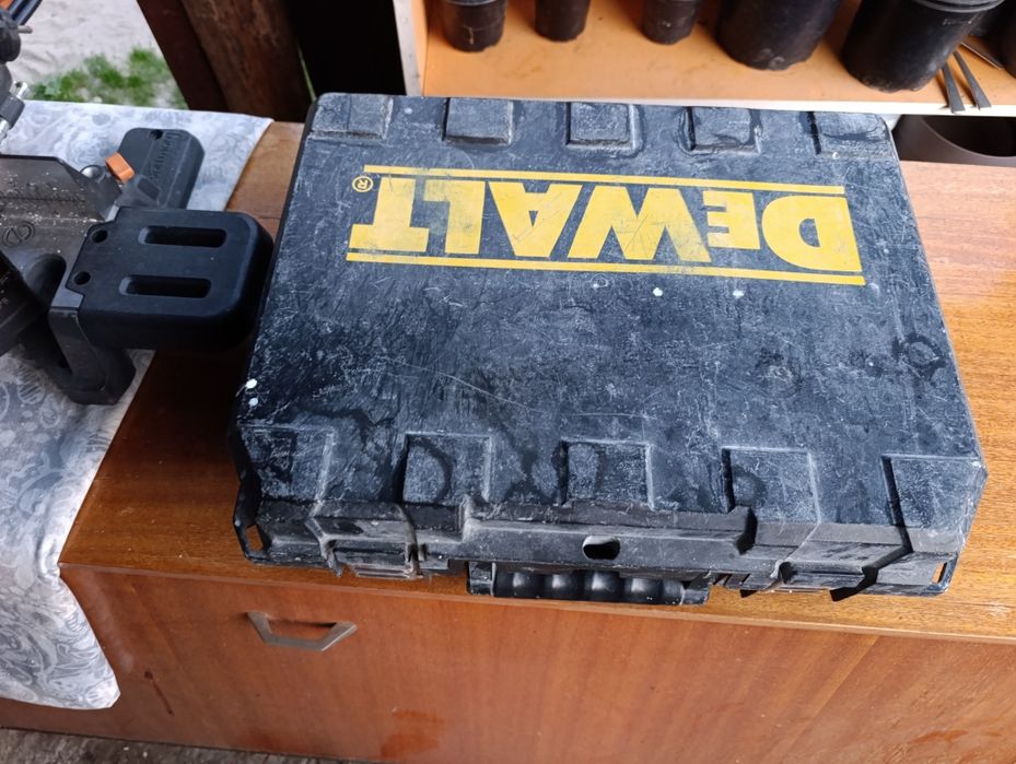 Куфар Dewalt/девалт