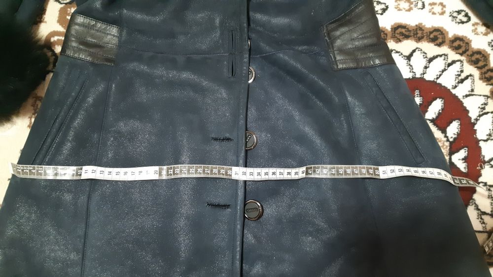 Дублёнка с капюшоном