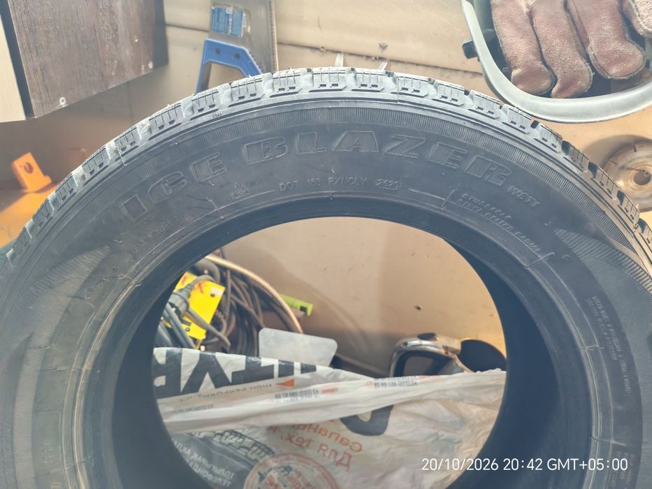 Продам зимние шины на авто