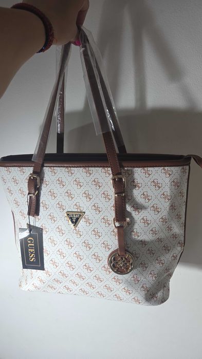 Genți Posete Guess