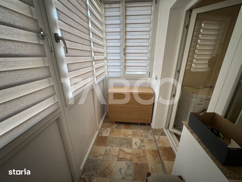 Apartament etaj 3 decomandat cu 3 camere 2 bai 2 balcoane Strand Sibiu