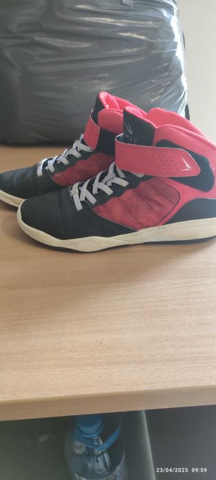 Обувки втора употреба