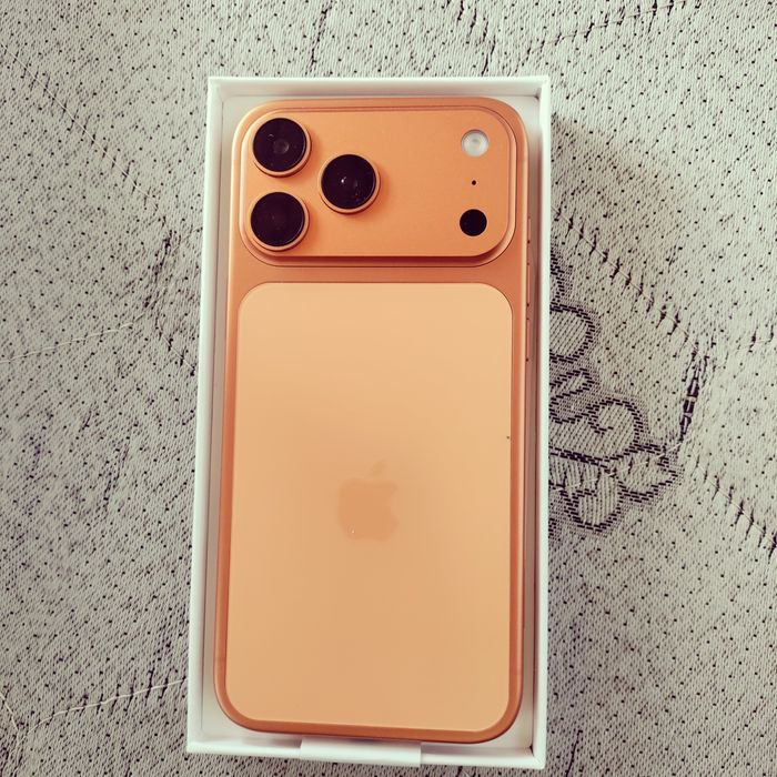 iPhone 17 ProMax.