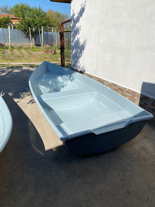 Продавам гребни лодки