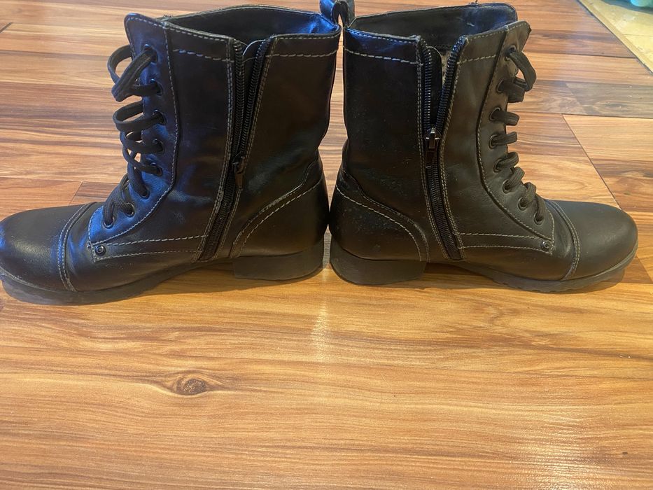 Боти guess-естествена кожа